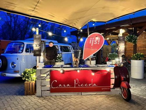 Foodtruck ijs catering op bedrijfsfeest