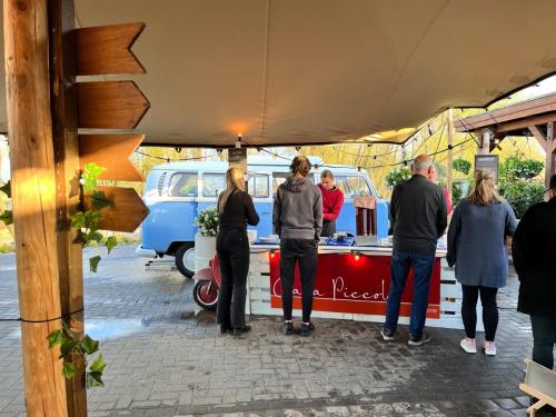 Foodtruck ijs catering op bedrijfsfeest