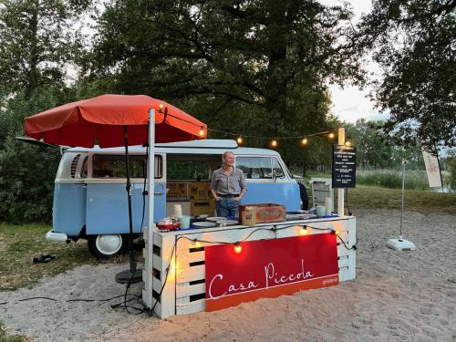 Foodtruck ijs catering tijdens bruiloft